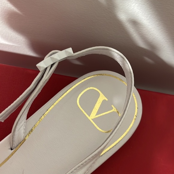Valentino Garavani White Sandals with Studded Straps - Picture 2 of 5